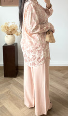 Ensemble chemise et pantalon à motifs