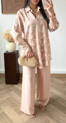Ensemble chemise et pantalon à motifs