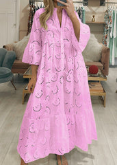 Robe en coton avec manches brodées et col en V